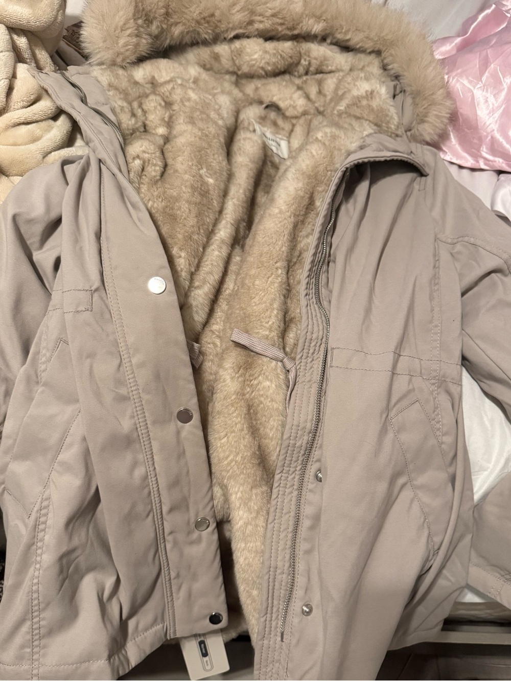 Hollister Women's Taupe Faux-Fur Lined Winter Parka Jacket